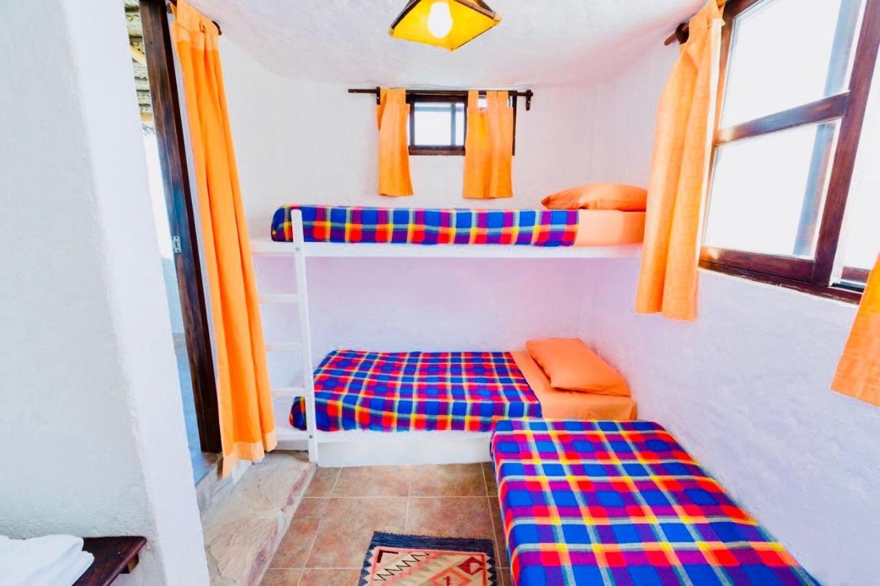 Hotel Smiling Crab Каноас-де-Пунта-Саль Экстерьер фото